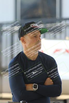 media/Oct-30-2025-Racers Edge (Thu) [[dabbdaf680]]/1-Around the Pits- Track Walk/